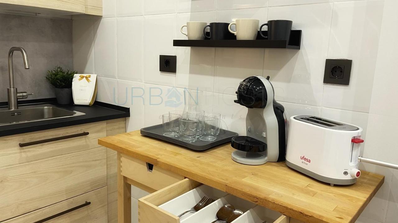 Vivienda Turistica Urbana En Santuchu, Comoda, Funcional Y Con Parking Bilbao