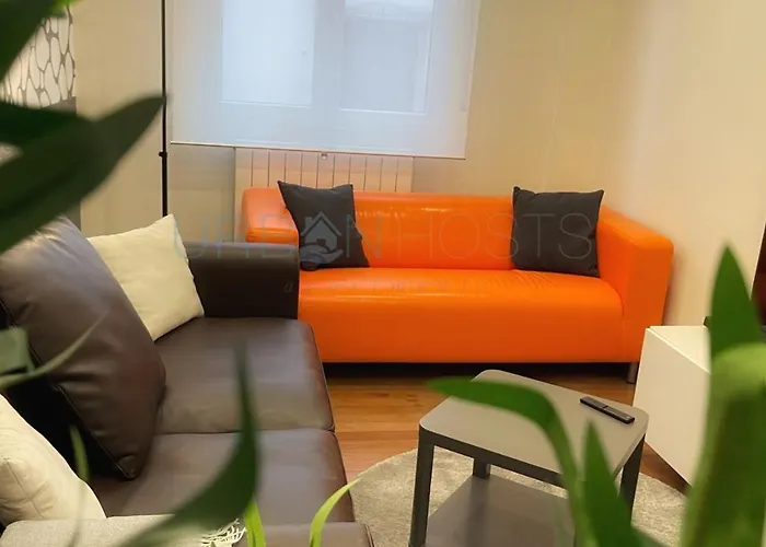 Vivienda Turistica Urbana En Santuchu, Comoda, Funcional Y Con Parking