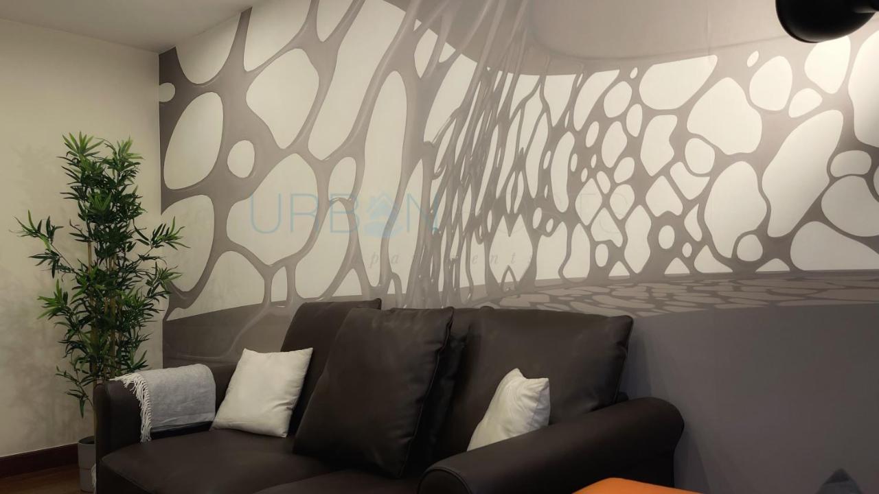 Vivienda Turistica Urbana En Santuchu, Comoda, Funcional Y Con Parking * Bilbao