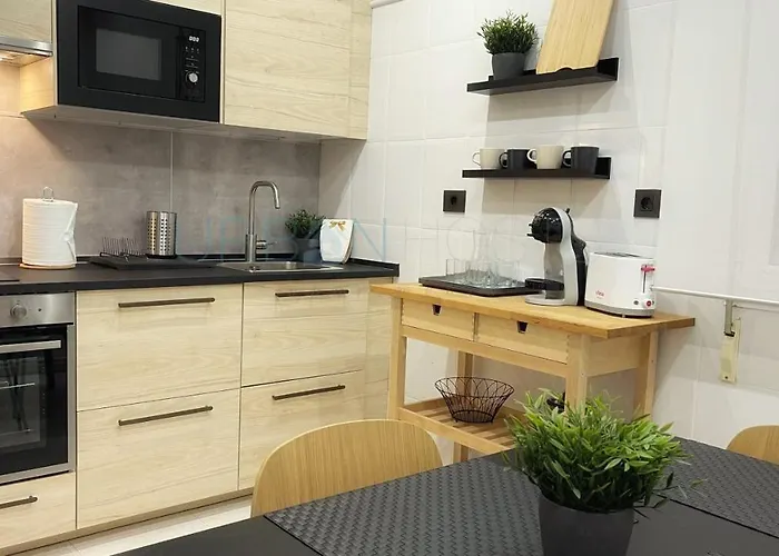 Vivienda Turistica Urbana En Santuchu, Comoda, Funcional Y Con Parking